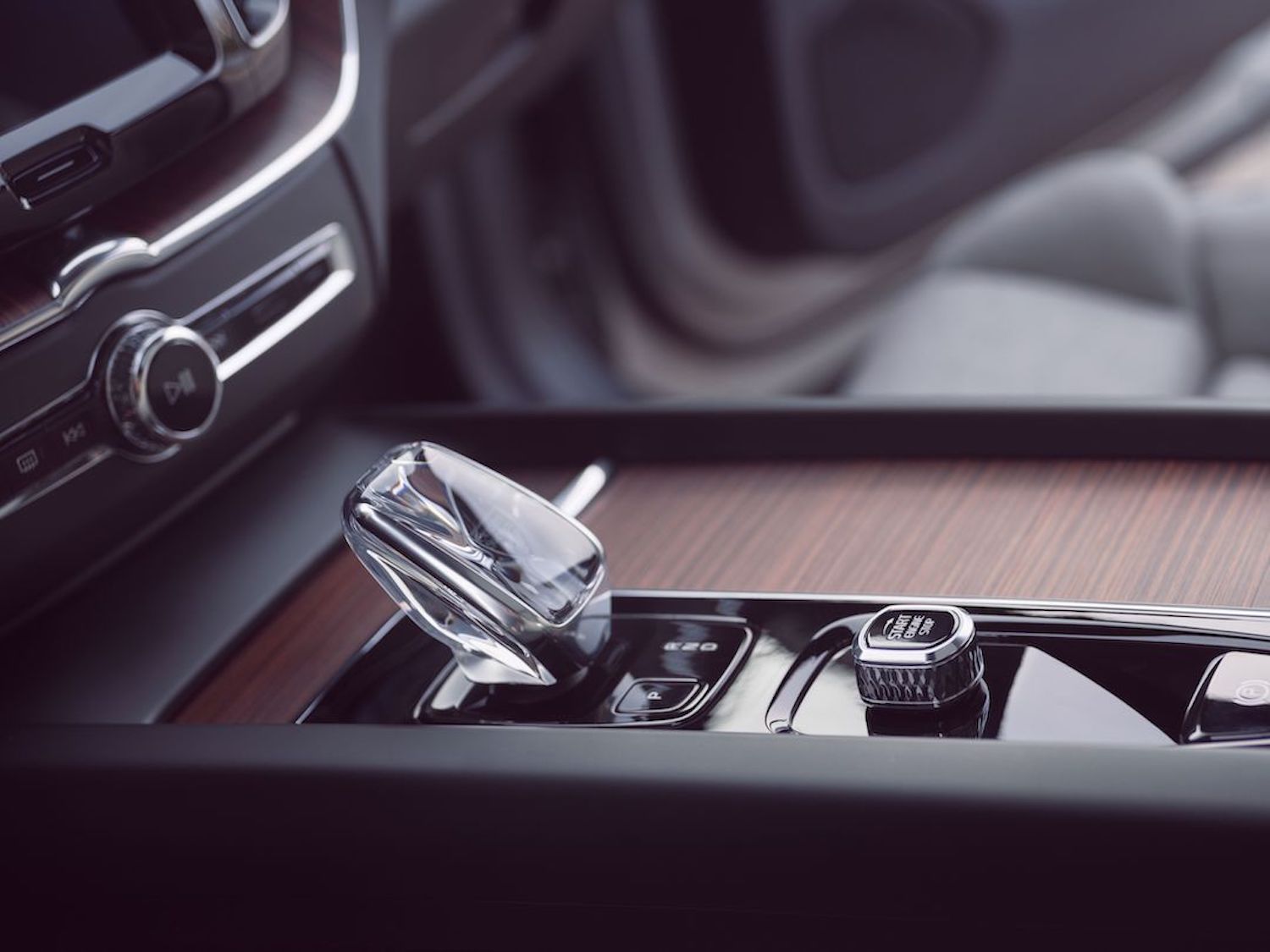 xc60-feat-8